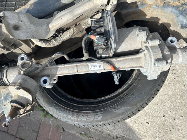 Рейковий рульовий механізм 107080100E Tesla Model