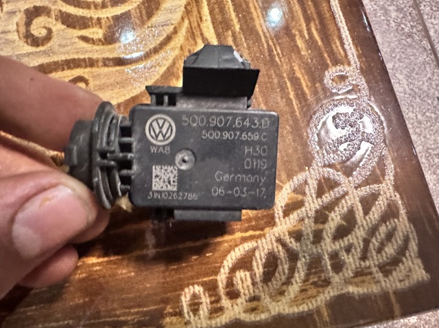 Датчик забруднення повітря 5Q0907643D VAG