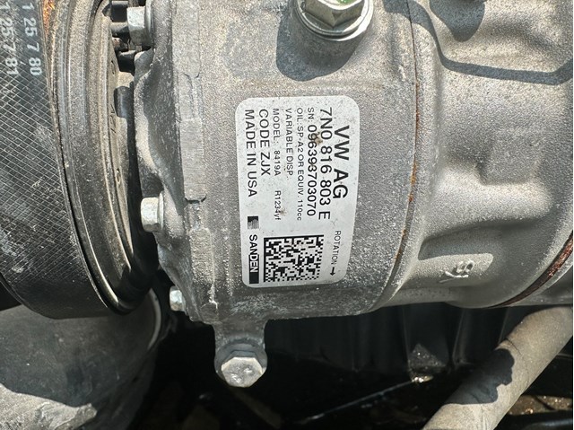 Компресор системи кондиціювання 7N0816803E VAG