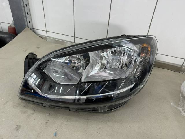 Фара дальнього світла в зборі 1ST941005 VAG