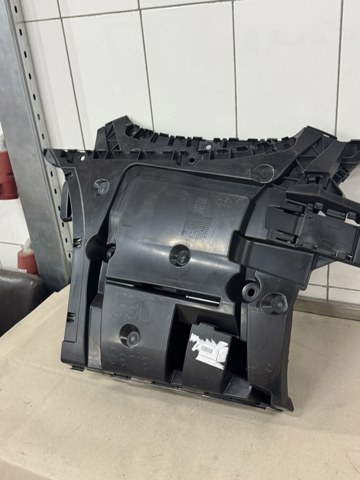 Лівий кронштейн заднього бампера 51127387299 BMW