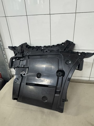 Кронштейн бампера заднього, правий 51127387300 BMW