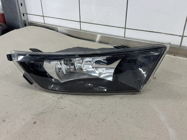 Фара, ліва 6V0941699 VAG