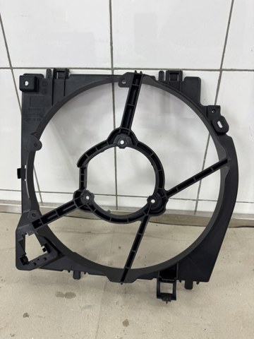 7701063963 Renault (RVI)
