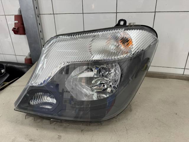 Оптика A9068205600 MERCEDES