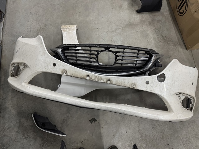 Кожух бампера переднього GMN350031 MAZDA