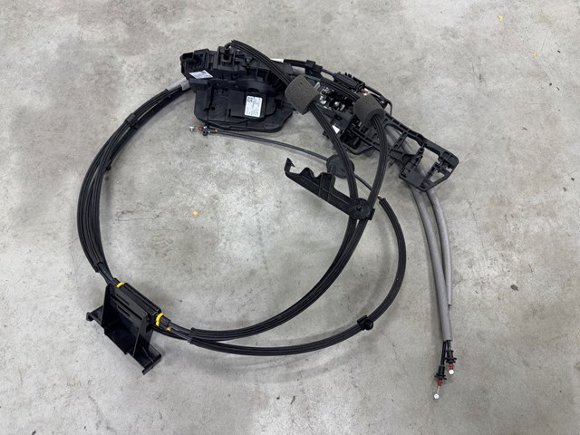 Замок дверей бічних (зсувної) внутрішній KK21V264A00AR FORD