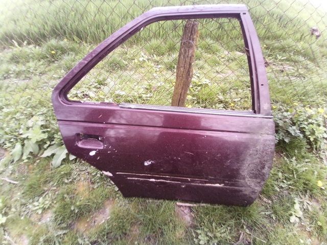 Двері задні, праві Пежо 405 1