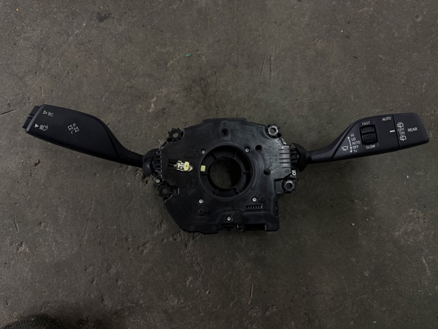 Перемикач підрульовий 61315A32046 BMW