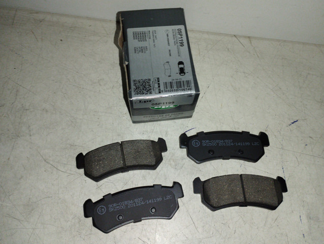 Задні гальмівні колодки 05P1199 LPR