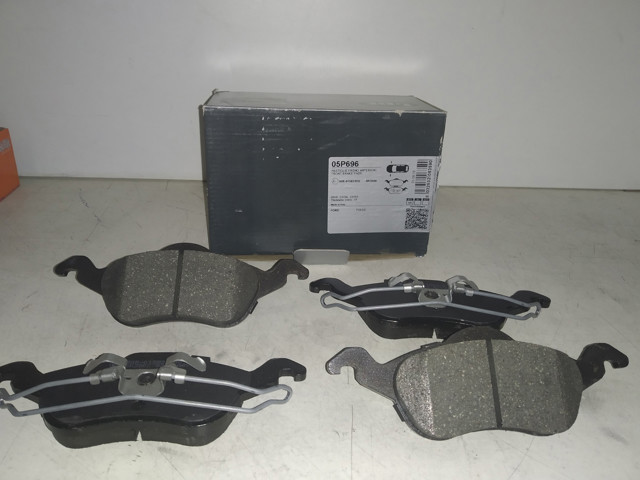 Тормозні колодки 05P696 LPR
