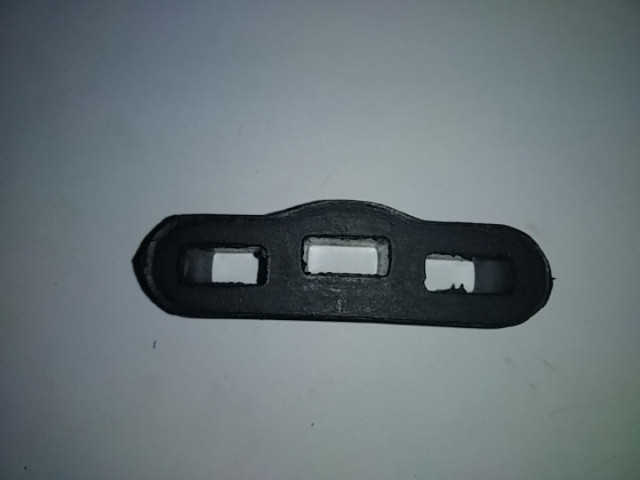 Подушка кріплення глушника 123901 FA1