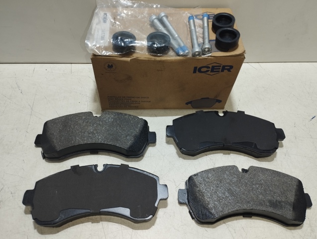 Гальмівні колодки 141785 ICER