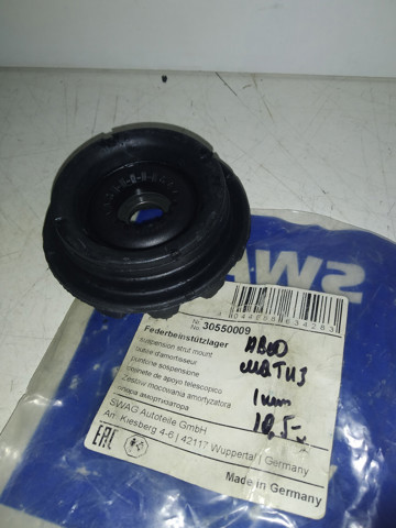 Подушка амортизатора переднього 30550009 SWAG