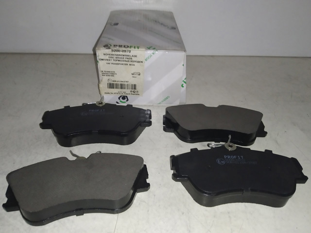 Передні гальмівні колодки Volkswagen Transporter T4