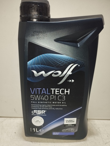Моторна олія 8302817 WOLF