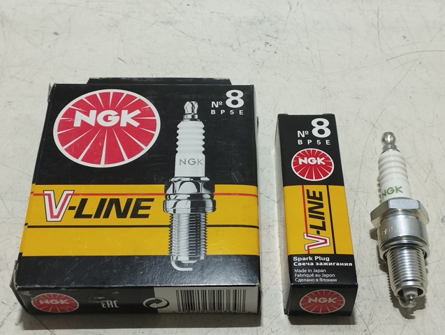 Свічки автомобільні BP5E NGK
