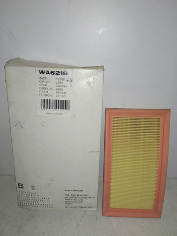 Повітряний фільтр двигуна WA6218 WIX