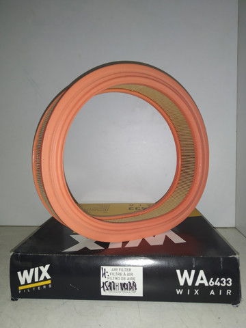 Автомобільний фільтр повітря WA6433 WIX