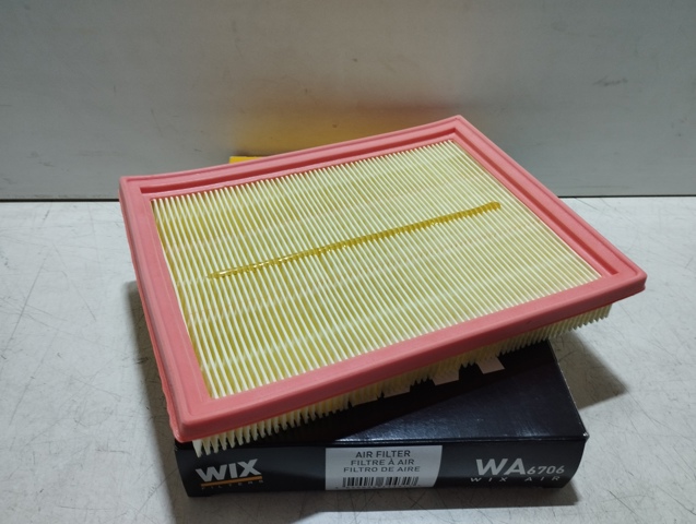 Елемент повітряного фільтра WA6706 WIX