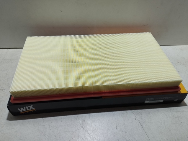 Автомобільний фільтр повітря WA9420 WIX