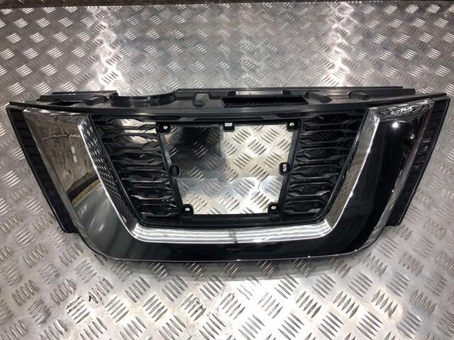 Решітка радіатора 623106FR6D NISSAN