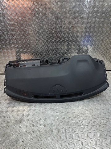Передня панель 682006WK0B NISSAN