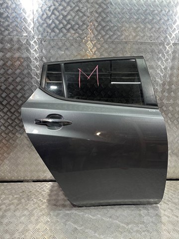 Двері задні, праві 821005SF0A NISSAN