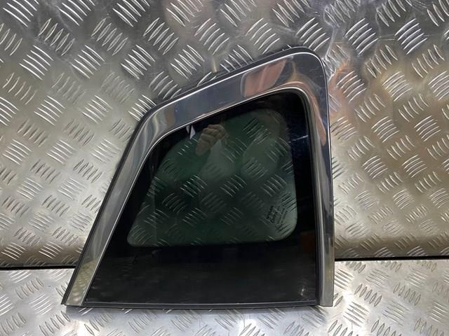 Скло багажника, ліве 833014BA0B NISSAN
