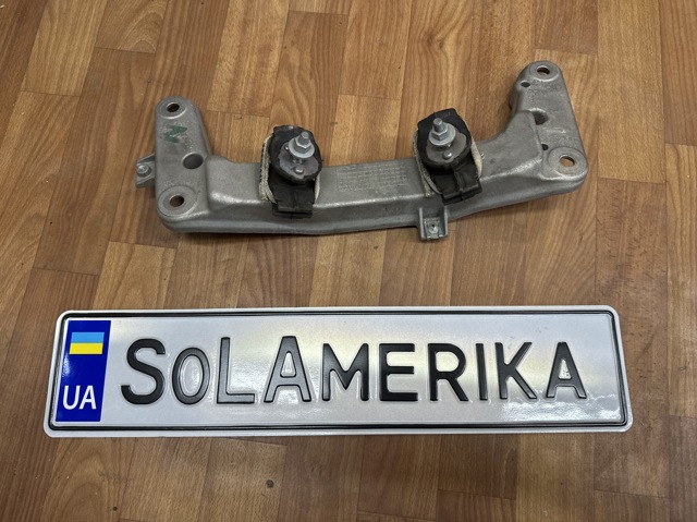 Кріплення коробки передач 22316796611 BMW