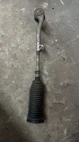 Наконечник рульовий 32106799966 BMW
