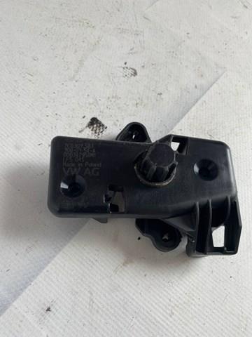 Замок задніх правих распашних дверей, нижній 7C0827583 VAG