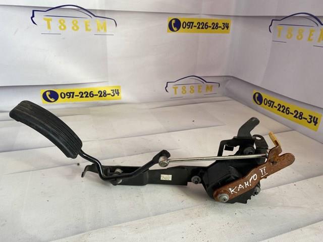 Педаль акселератора 8200153269 RENAULT
