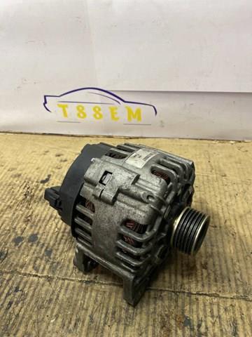 Генератор автомобільний 8200495304 RENAULT