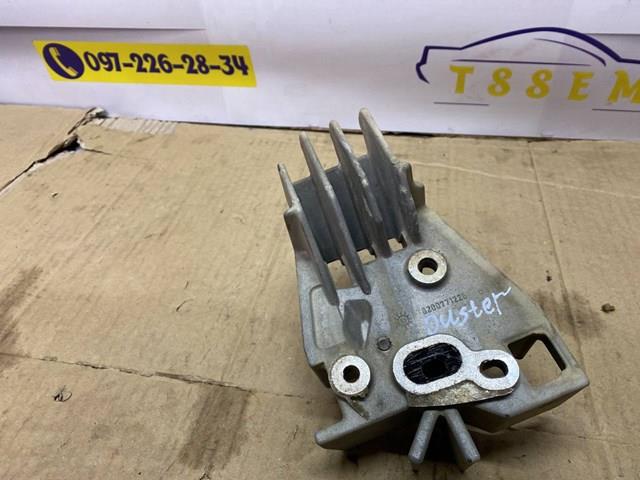 Кронштейт кріплення форсунки 8200771226 RENAULT