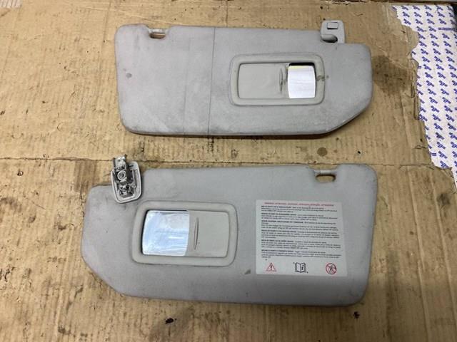 Козирок 964009823R RENAULT