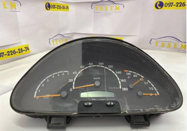 Щиток приладів додатковий A0004467121 MERCEDES