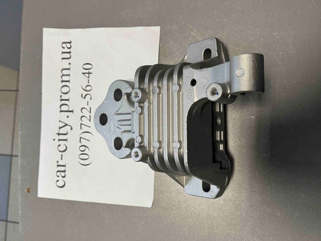 Ліва подушка двигуна 68245568AA CHRYSLER