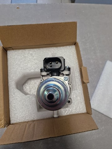 Насос вакуумний EBY420442A0650 GLOSSYAUTOPARTS