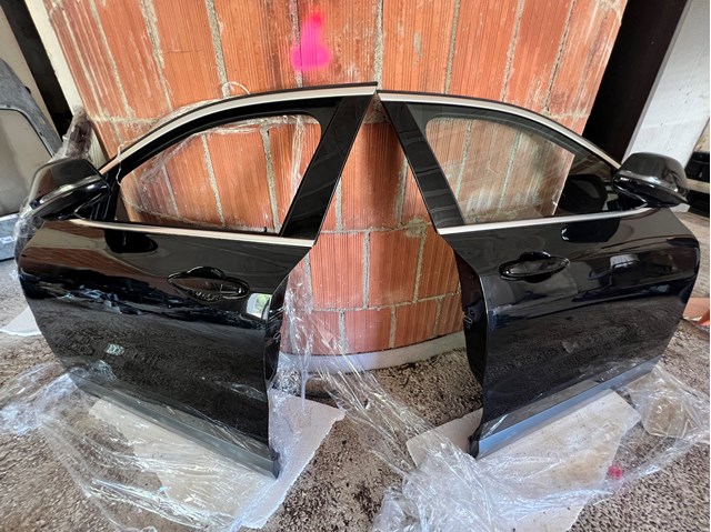 Двері кабіни 41008491727 BMW