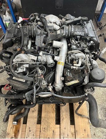 Двигун у зборі 642862 MERCEDES