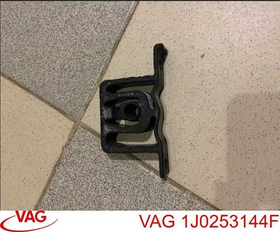 Кронштейн кріплення глушника 1J0253144F VAG