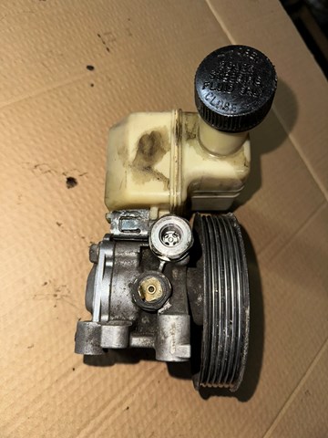 Насос гідравліки EG2132650B MAZDA