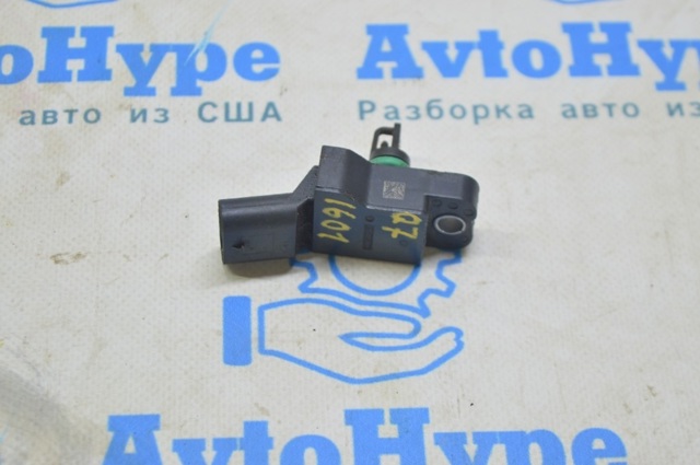 Датчик абсолютного тиску 038906051R VAG