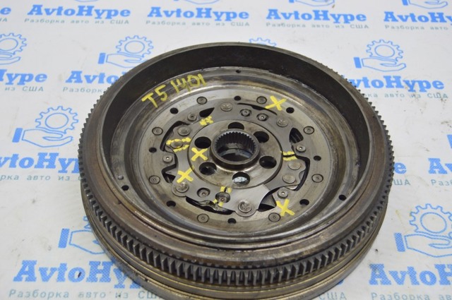 Маховик зчеплення 03L105266AN VAG