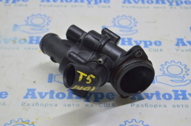 Термостат в корпусі 03L121111AF VAG