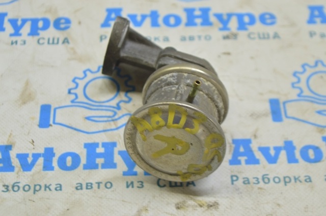 Клапан подачі вторинного повітря 06C131102E VAG