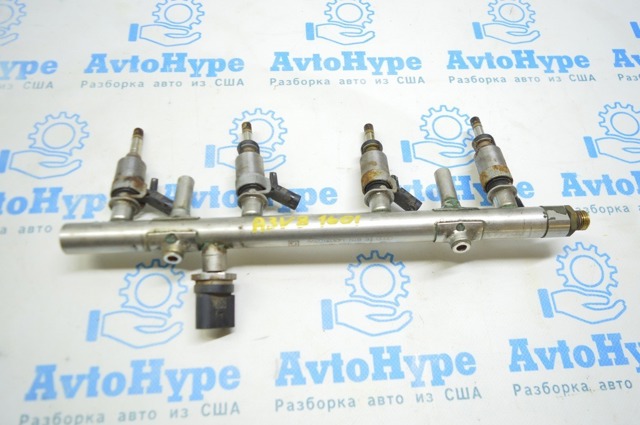 Рампа форсунок системи упорскування палива 06K133317G VAG