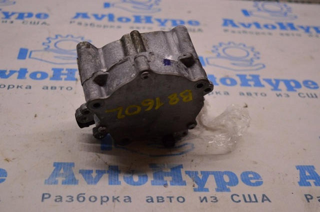 Насос вакуумний 06K145100J VAG