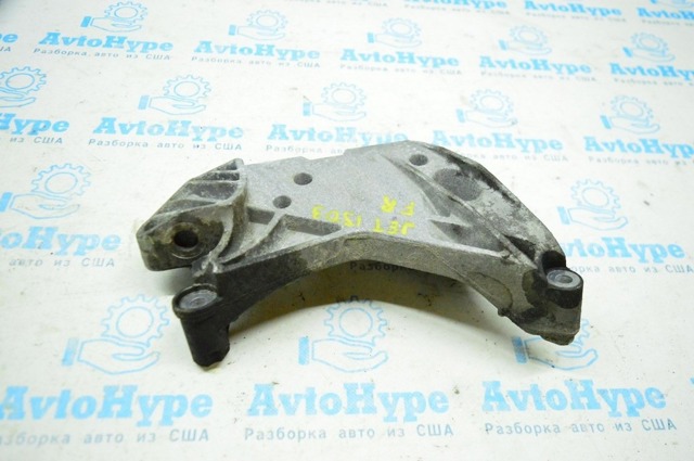 Кронштейн подушки (опори) двигуна, правої 06K199207A VAG